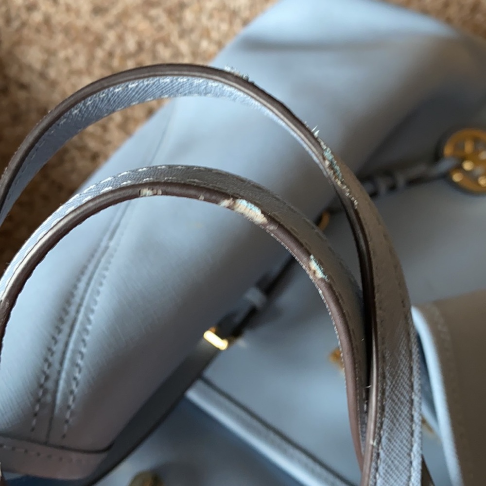 Michael Kors Large Tote Light Blue - Picture 12 of 14